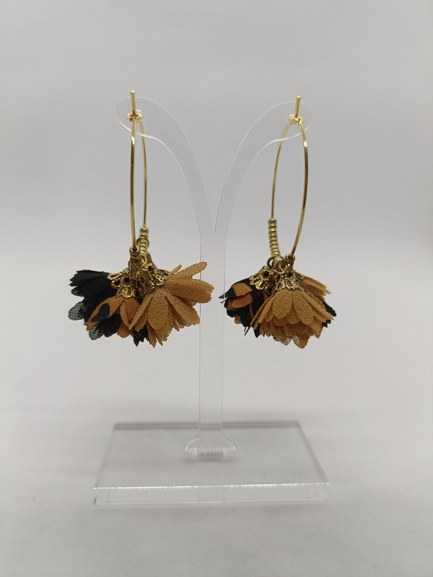 Créoles a pompons fleurs léopard