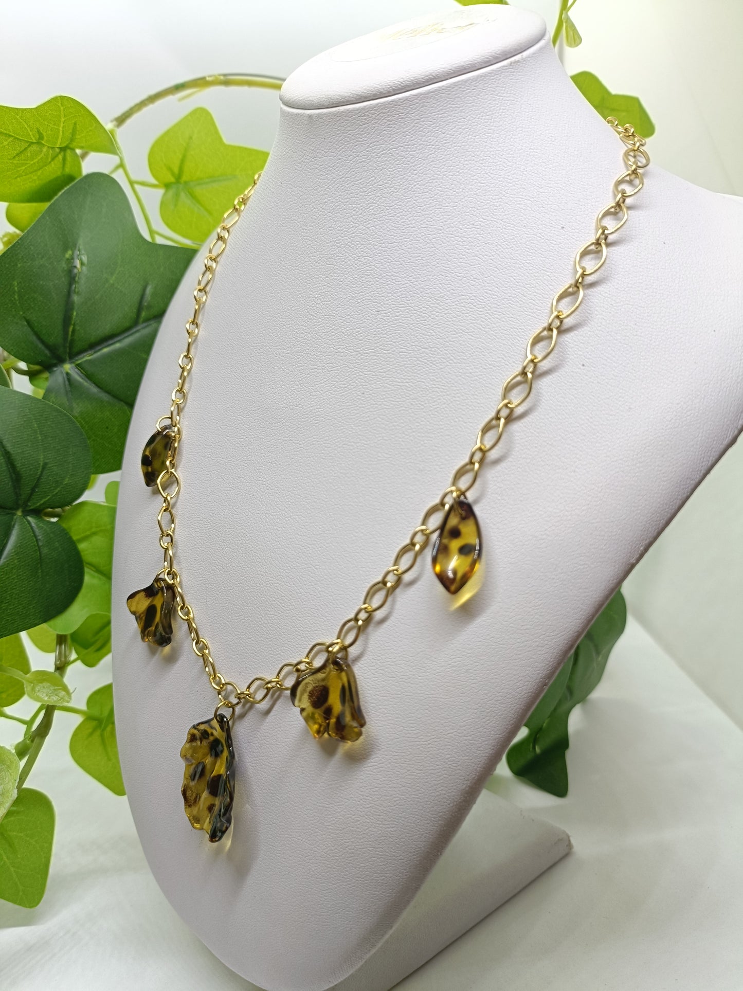 Collier à pampilles léopard