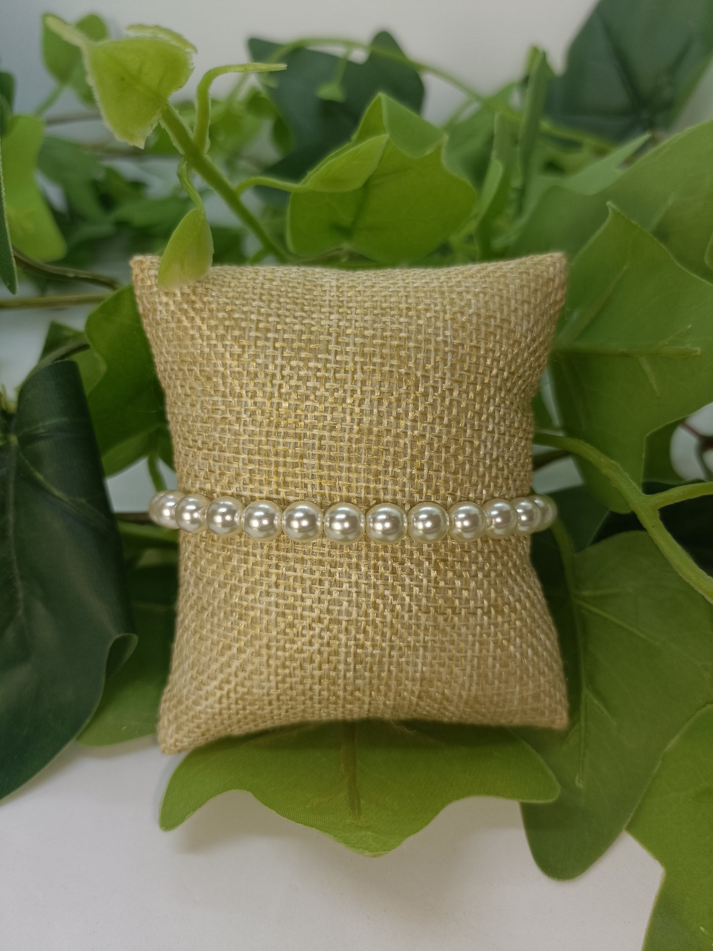 Bracelet en perles blanches